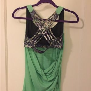 Lululemon workout top